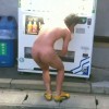 Naken Asian at Vending Machine